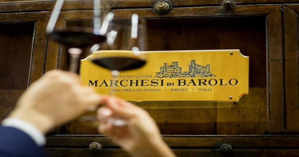 degustazione vino Marchesi di Barolo cantina Langhe Piemonte
